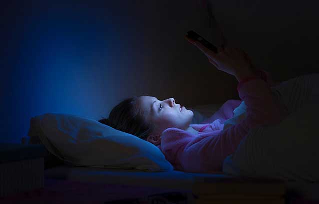 Smartphone to spot sleep disorders while awake