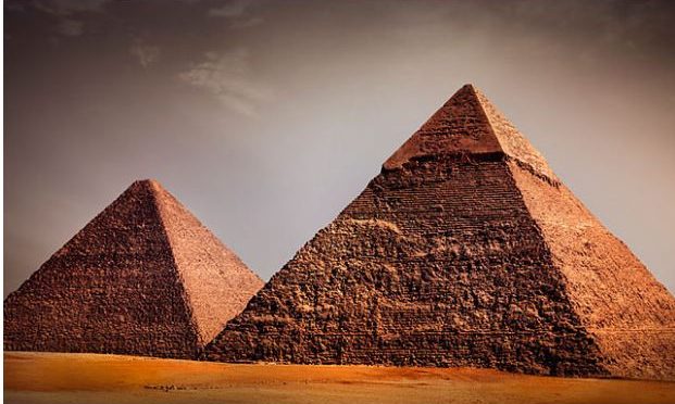 Egypt’s famed pyramids get new lab to restore pharaonic boat